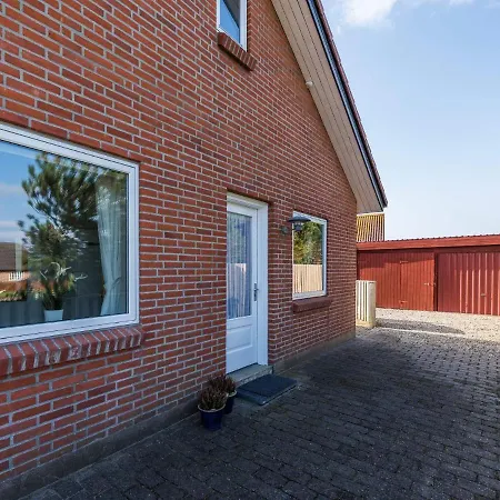Holiday Lxxxv Feriehus *